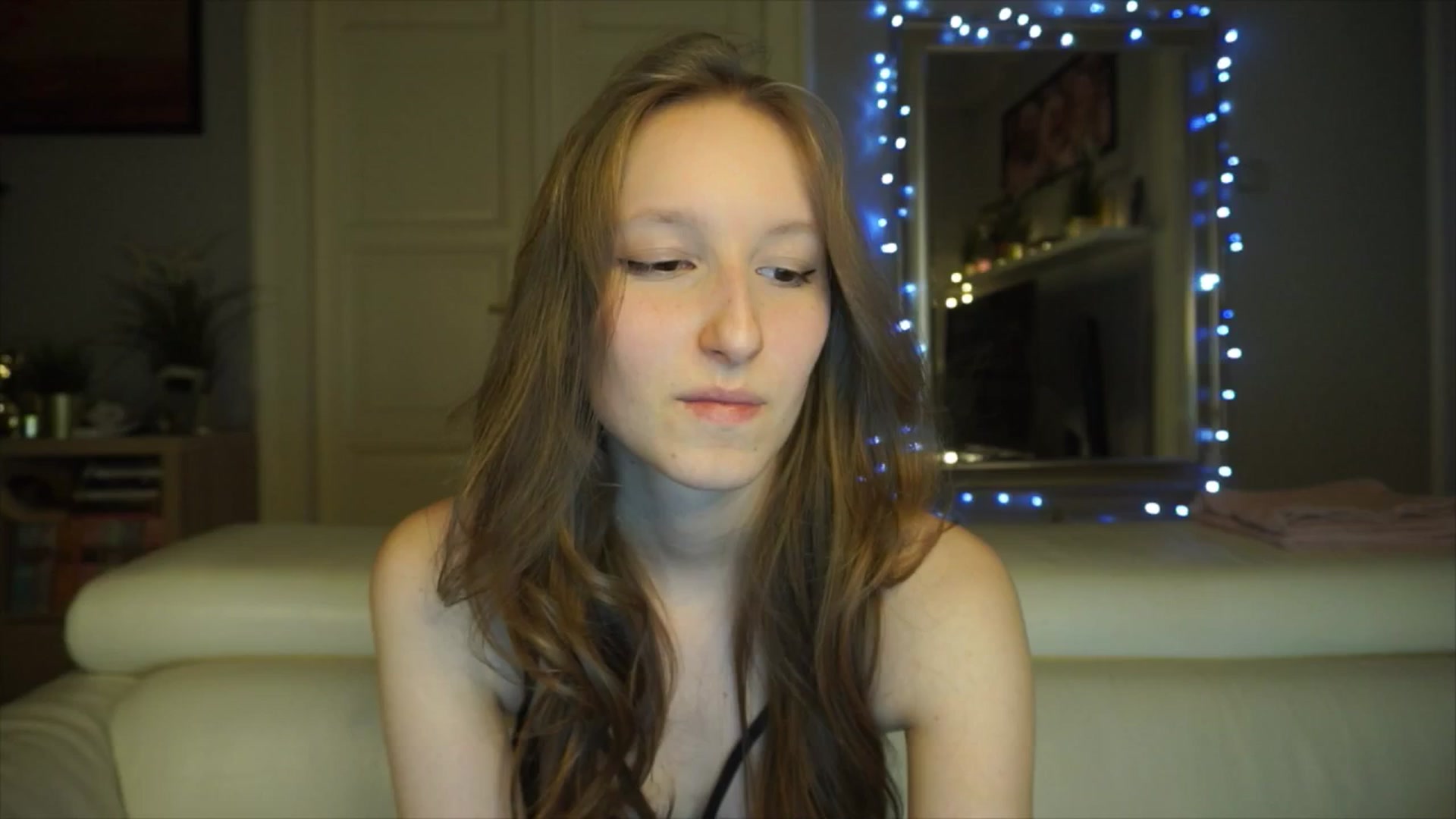 Gallery image thumbnail from Sw33t_g1rl's myfreecams stream on, 02/21/2026, 21:12 image 9 of 20