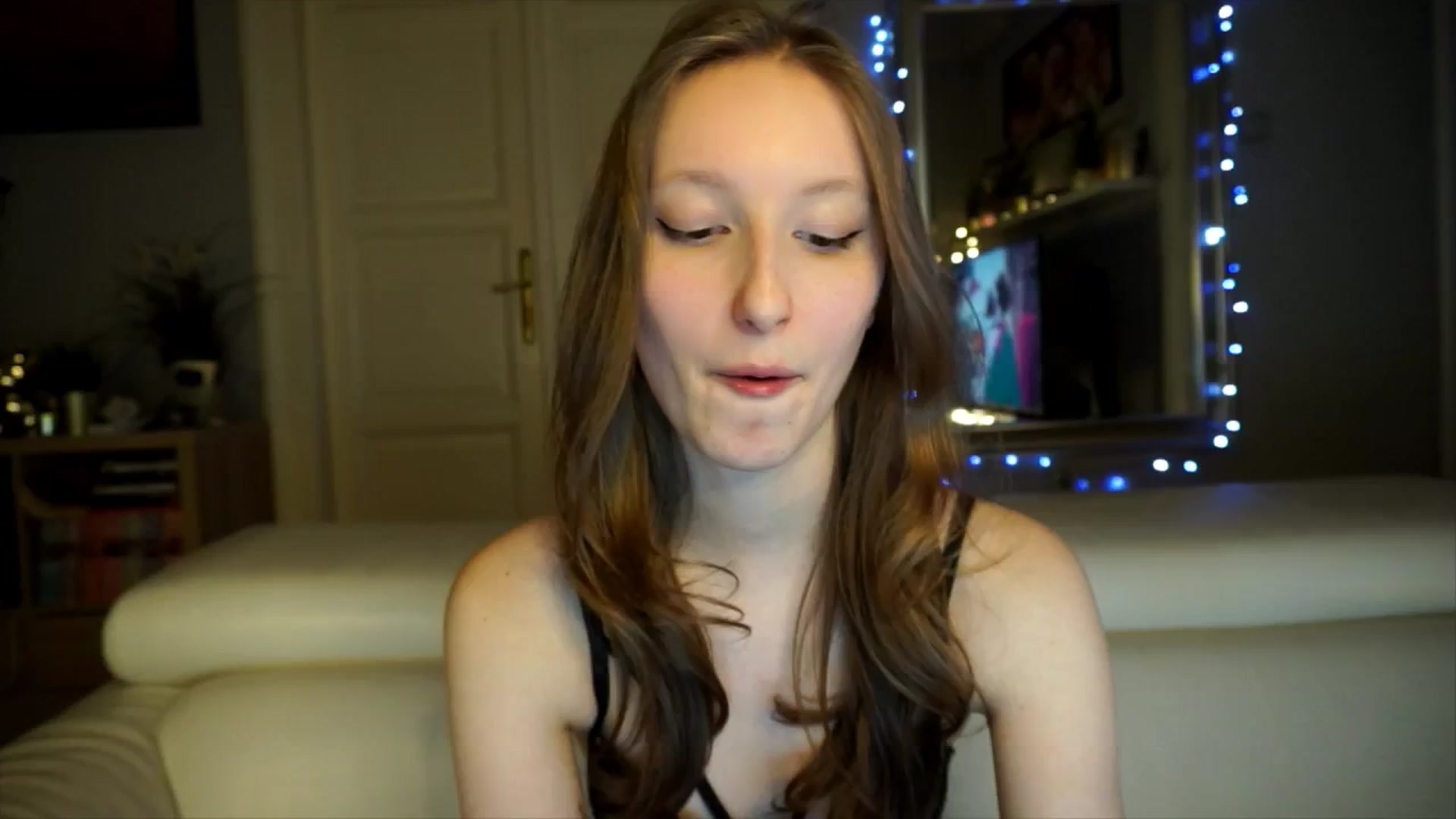 Gallery image thumbnail from Sw33t_g1rl's myfreecams stream on, 02/22/2026, 20:10 image 8 of 20