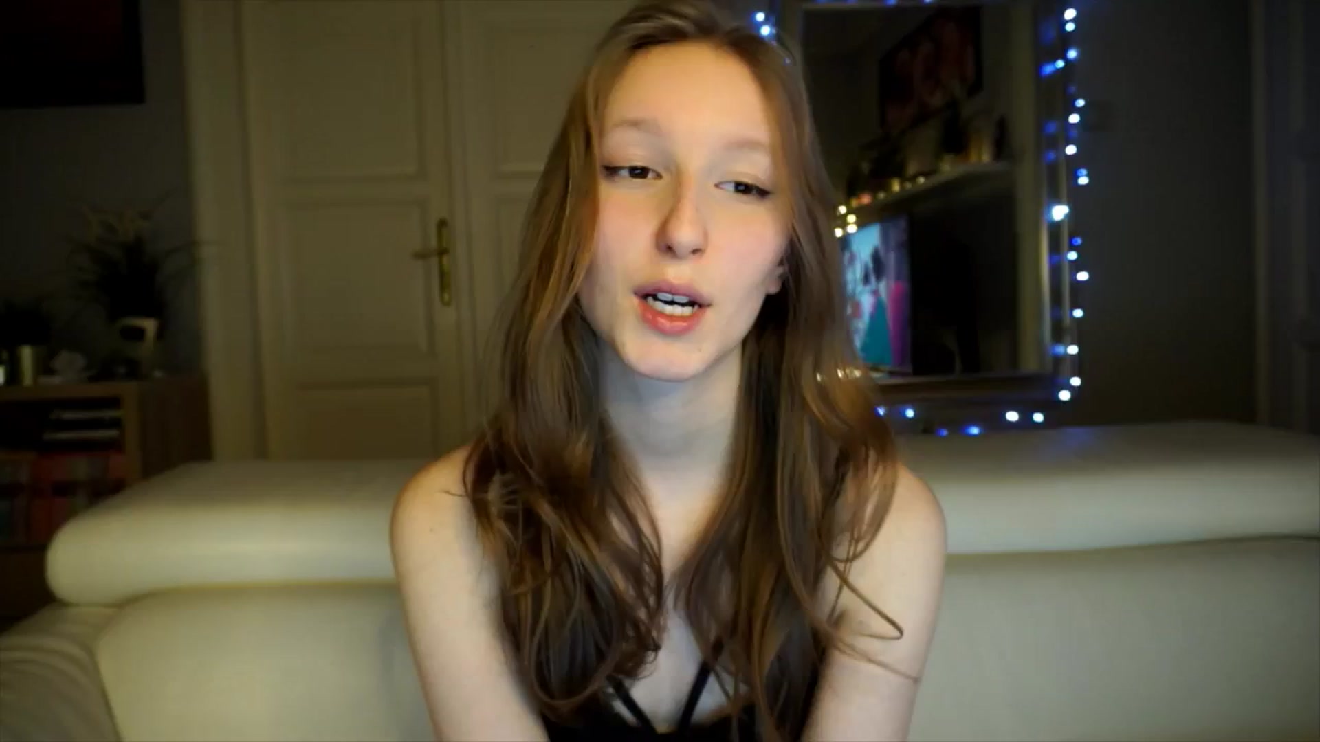 Gallery image thumbnail from Sw33t_g1rl's myfreecams stream on, 02/22/2026, 20:10 image 15 of 20