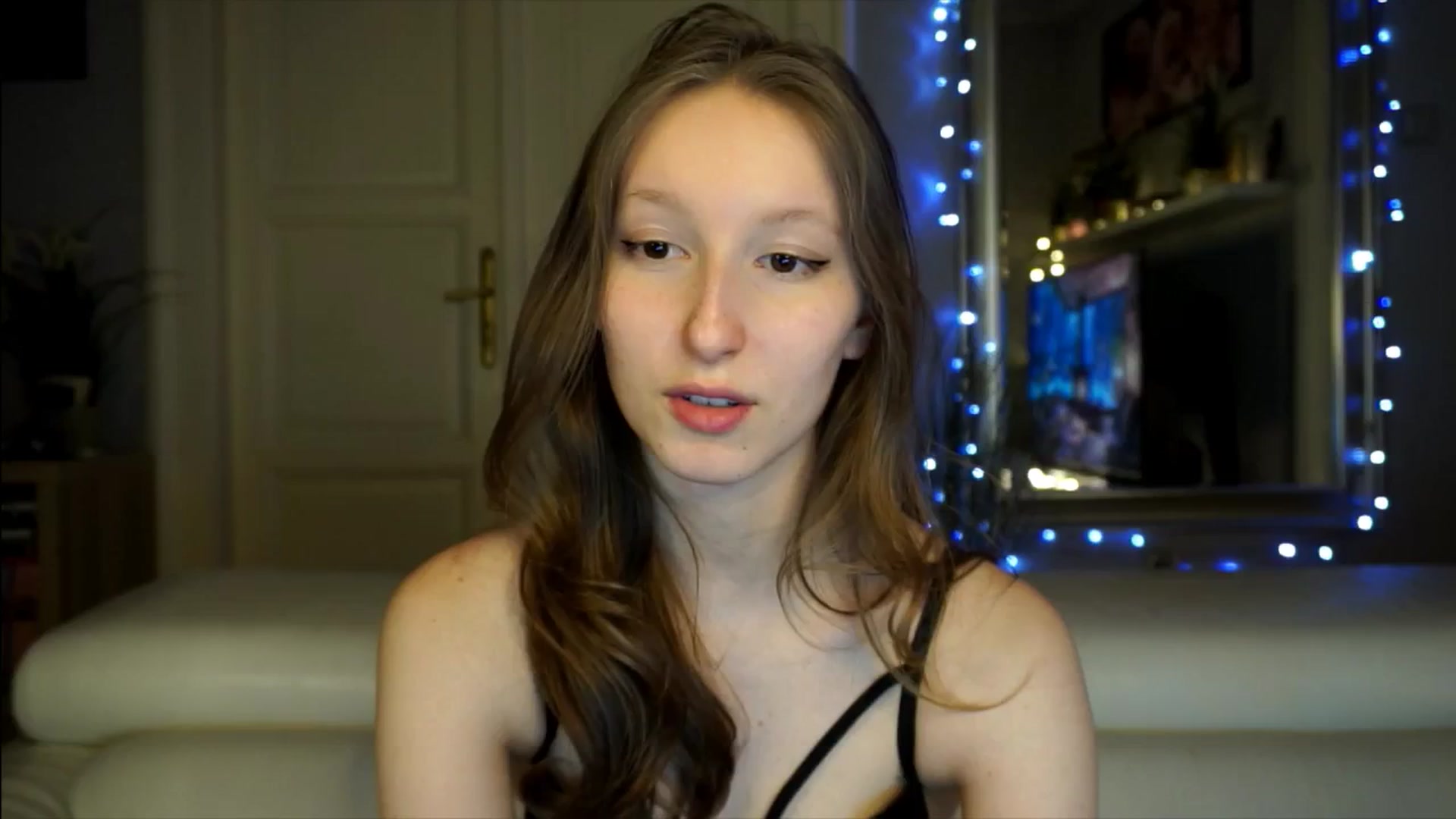 Gallery image thumbnail from Sw33t_g1rl's myfreecams stream on, 02/23/2026, 16:11 image 5 of 20