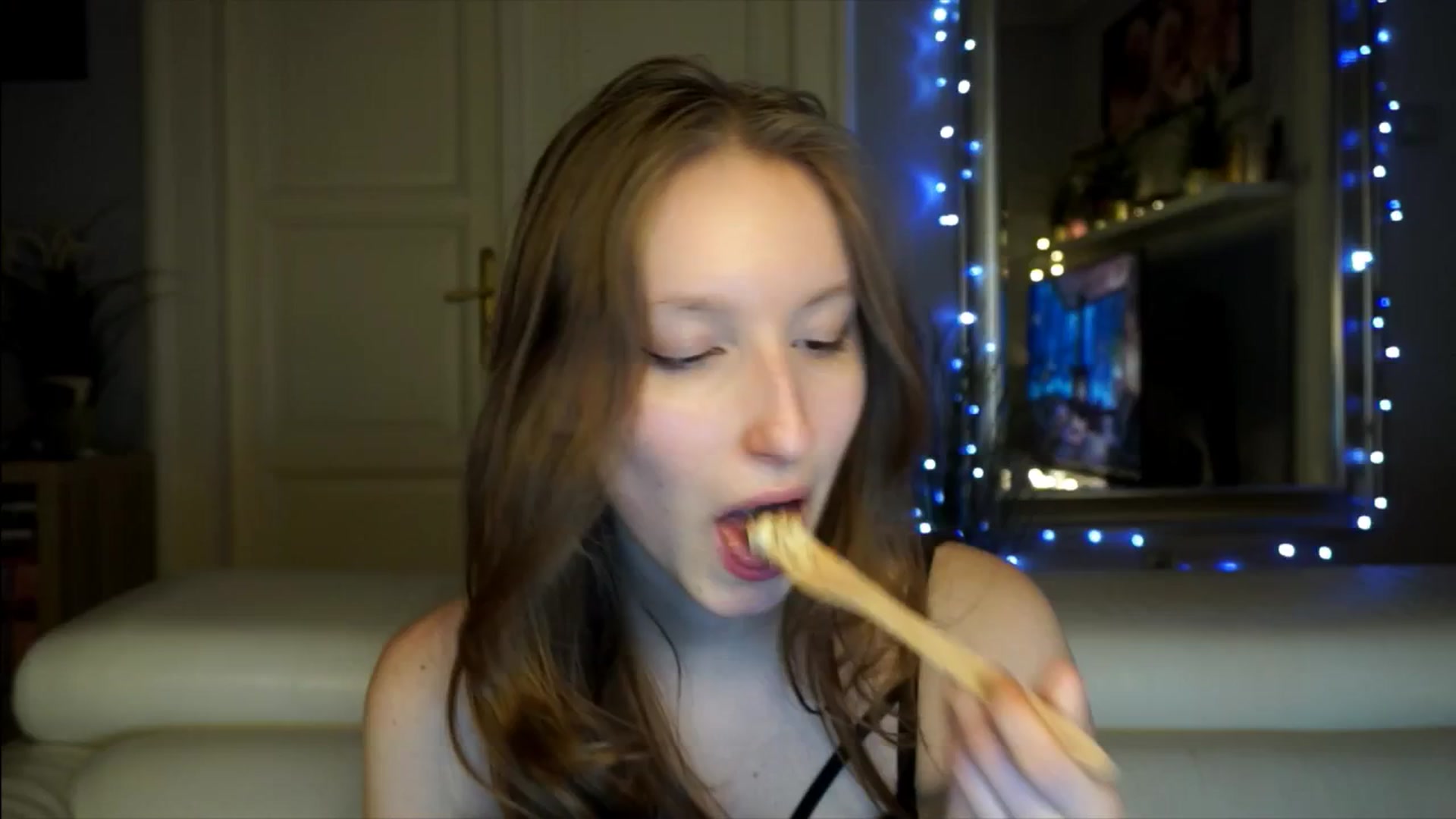 Gallery image thumbnail from Sw33t_g1rl's myfreecams stream on, 02/23/2026, 16:11 image 9 of 20