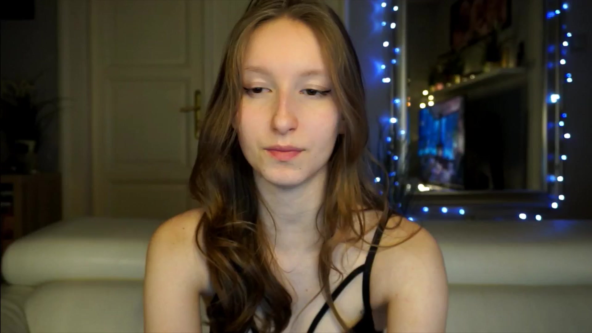 Gallery image thumbnail from Sw33t_g1rl's myfreecams stream on, 02/23/2026, 16:11 image 14 of 20