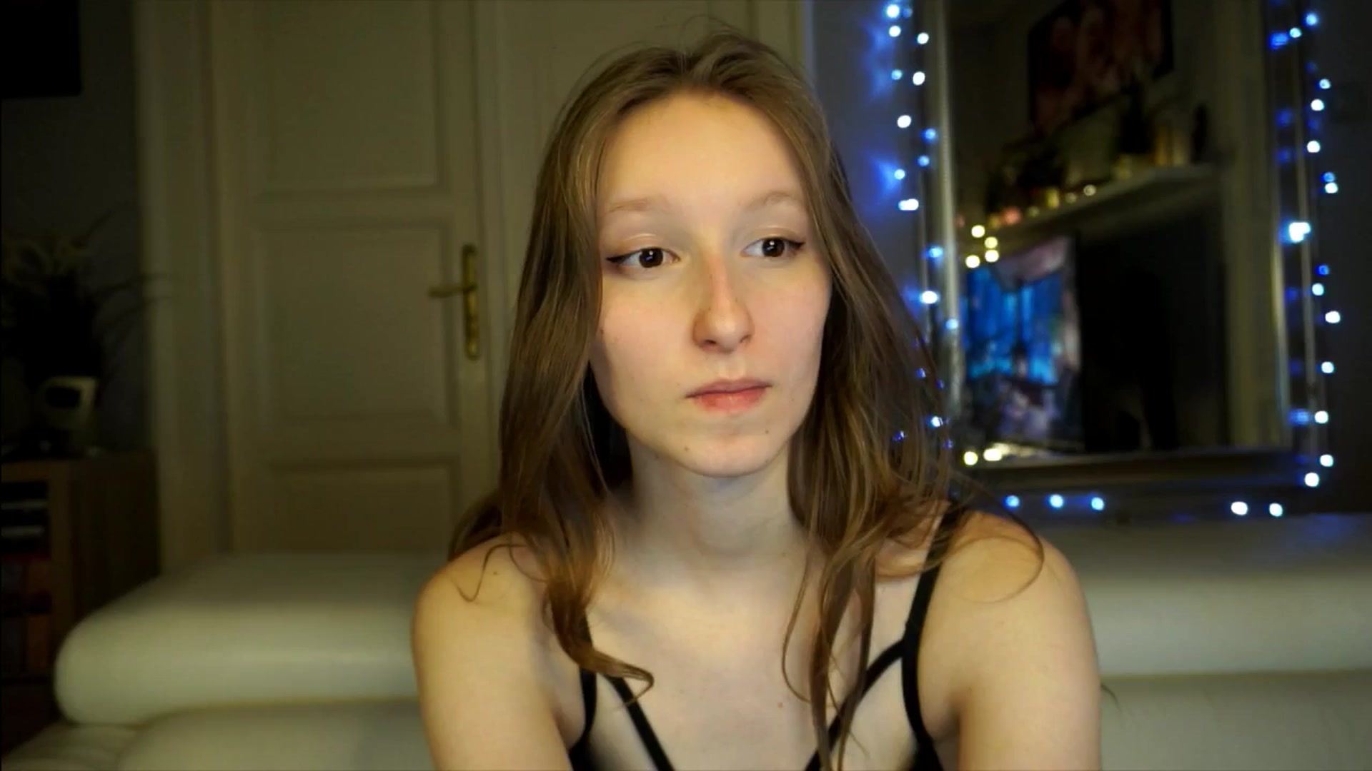 Gallery image thumbnail from Sw33t_g1rl's myfreecams stream on, 02/23/2026, 16:49 image 16 of 20