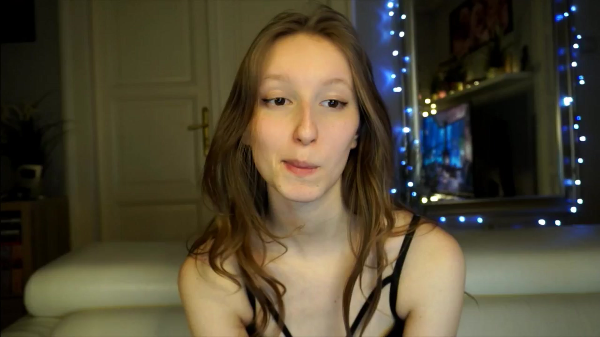 Gallery image thumbnail from Sw33t_g1rl's myfreecams stream on, 02/23/2026, 16:49 image 14 of 20
