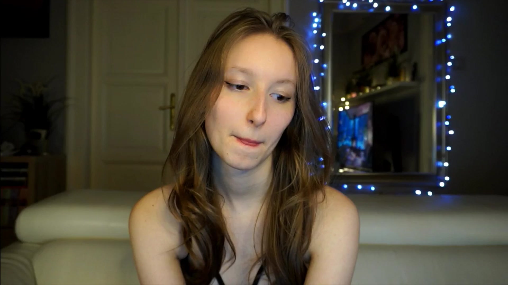 Gallery image thumbnail from Sw33t_g1rl's myfreecams stream on, 02/23/2026, 18:46 image 4 of 20