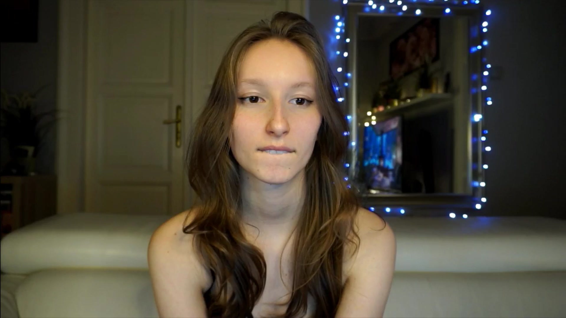 Gallery image thumbnail from Sw33t_g1rl's myfreecams stream on, 02/23/2026, 18:46 image 13 of 20