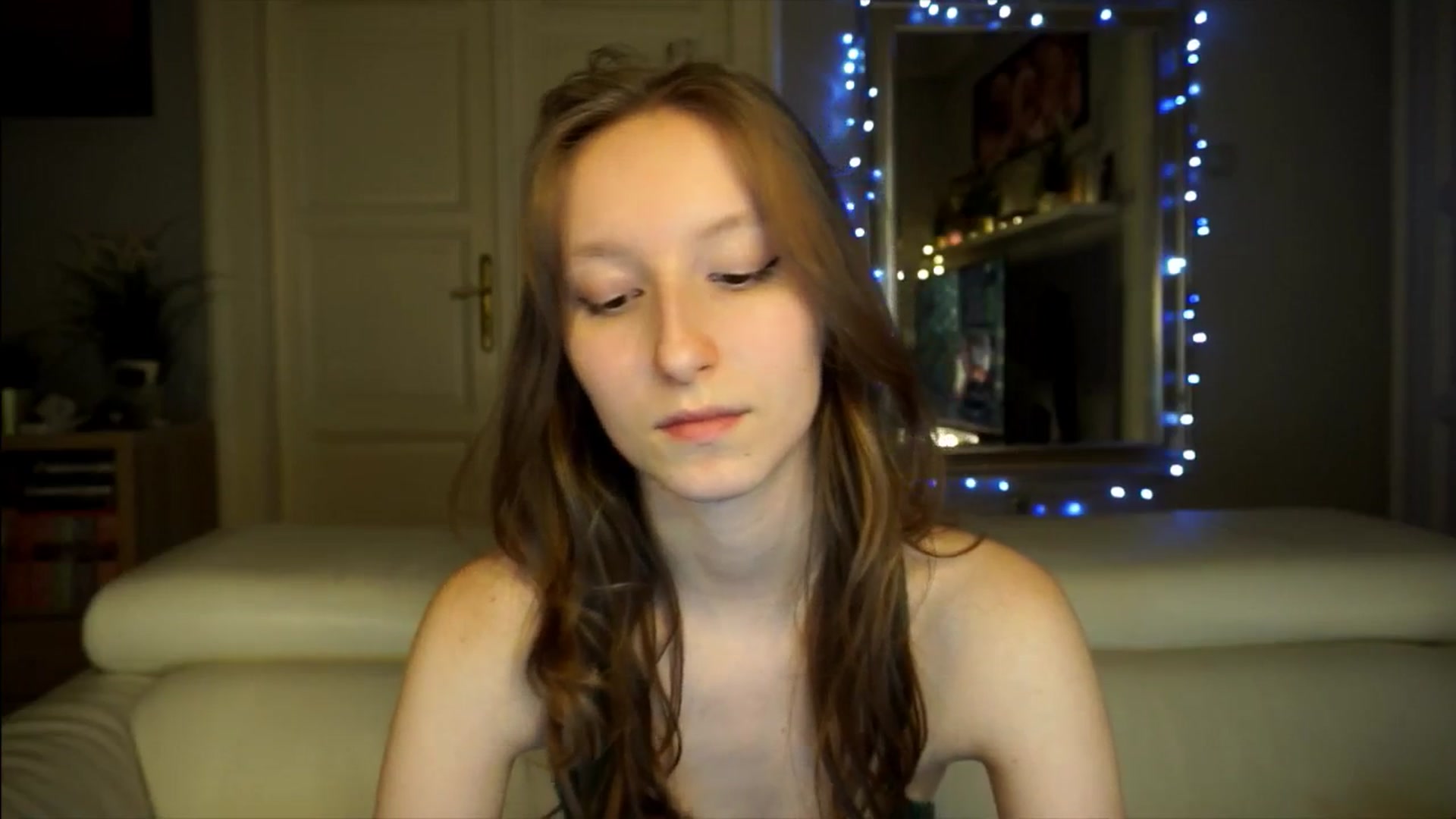 Gallery image thumbnail from Sw33t_g1rl's myfreecams stream on, 02/23/2026, 20:40 image 14 of 20