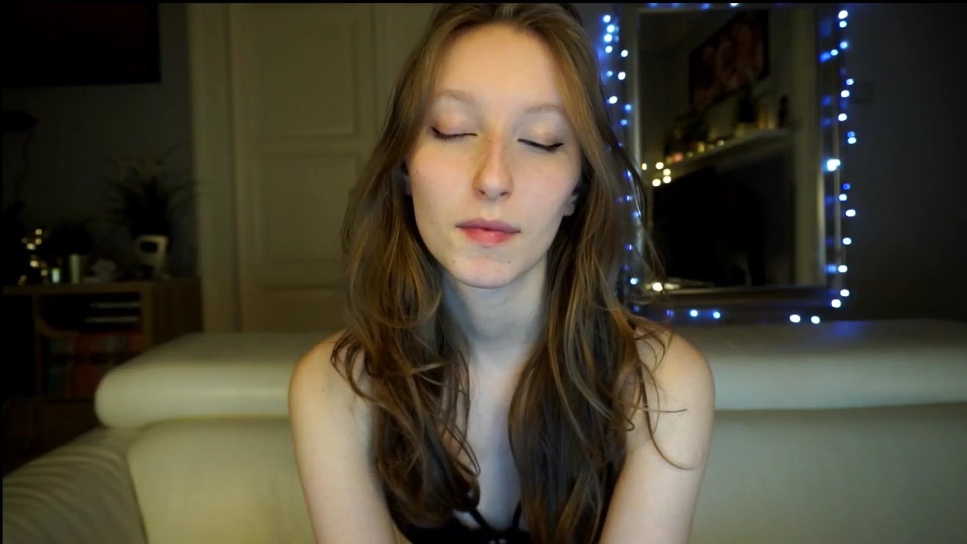Gallery image thumbnail from Sw33t_g1rl's myfreecams stream on, 02/24/2026, 23:12 image 7 of 20