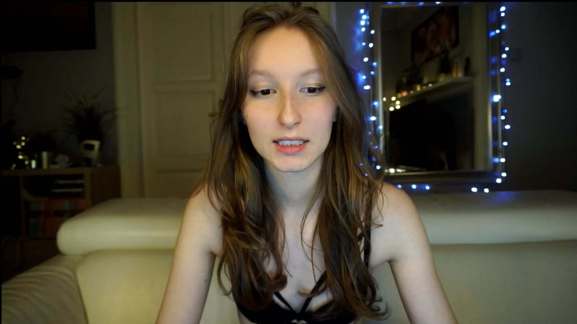 Gallery image thumbnail from Sw33t_g1rl's myfreecams stream on, 02/24/2026, 23:12 image 18 of 20