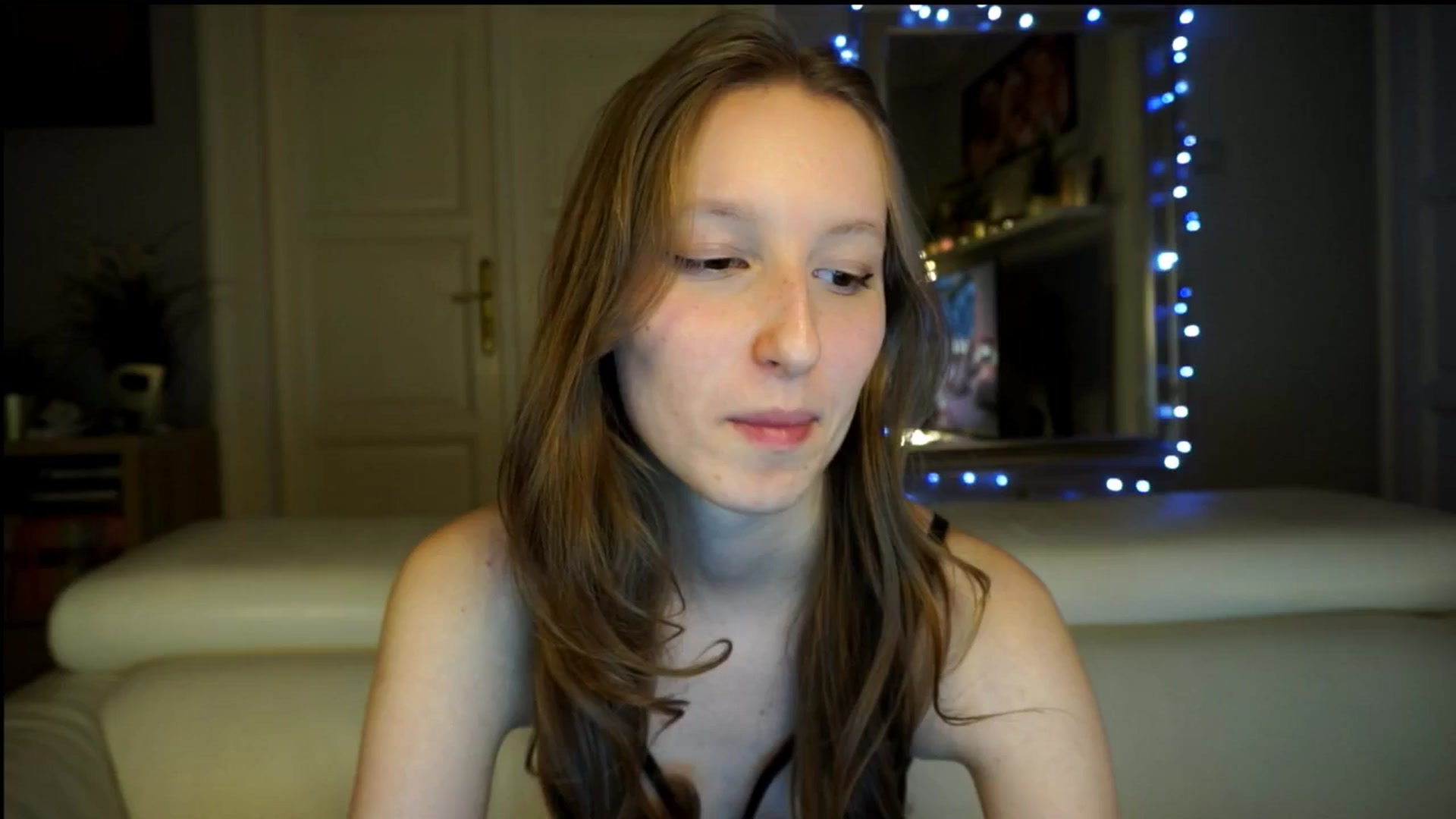 Gallery image thumbnail from Sw33t_g1rl's myfreecams stream on, 02/25/2026, 24:13 image 6 of 20
