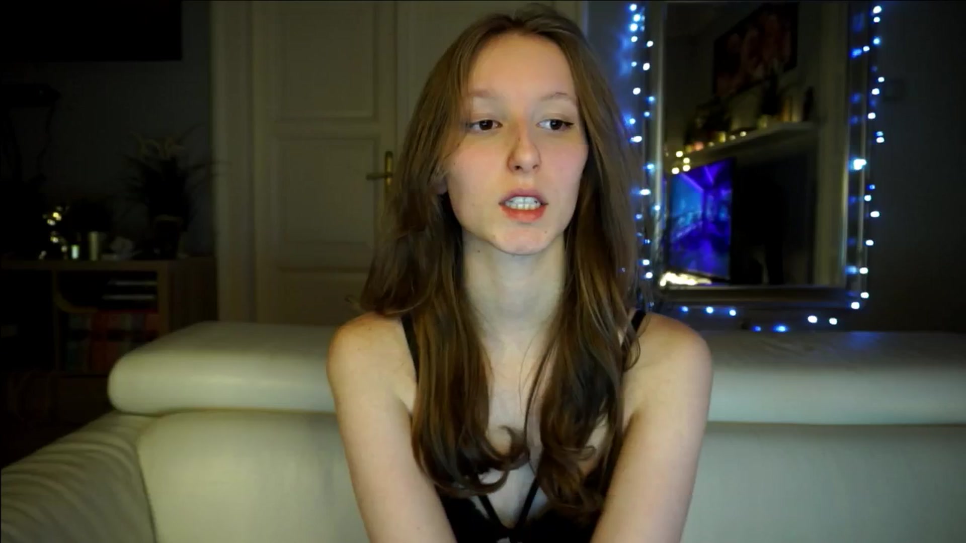 Gallery image thumbnail from Sw33t_g1rl's myfreecams stream on, 02/26/2026, 22:15 image 9 of 20
