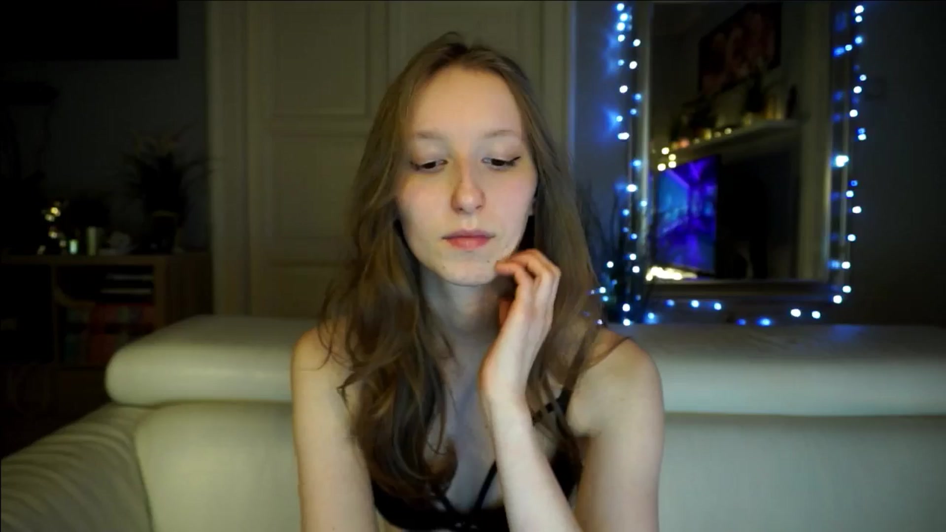 Gallery image thumbnail from Sw33t_g1rl's myfreecams stream on, 02/26/2026, 22:15 image 7 of 20