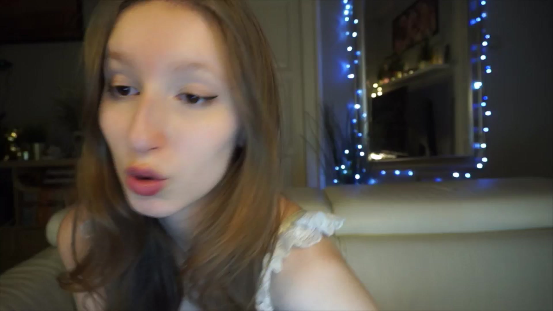 Gallery image thumbnail from Sw33t_g1rl's myfreecams stream on, 02/27/2026, 17:56 image 13 of 20