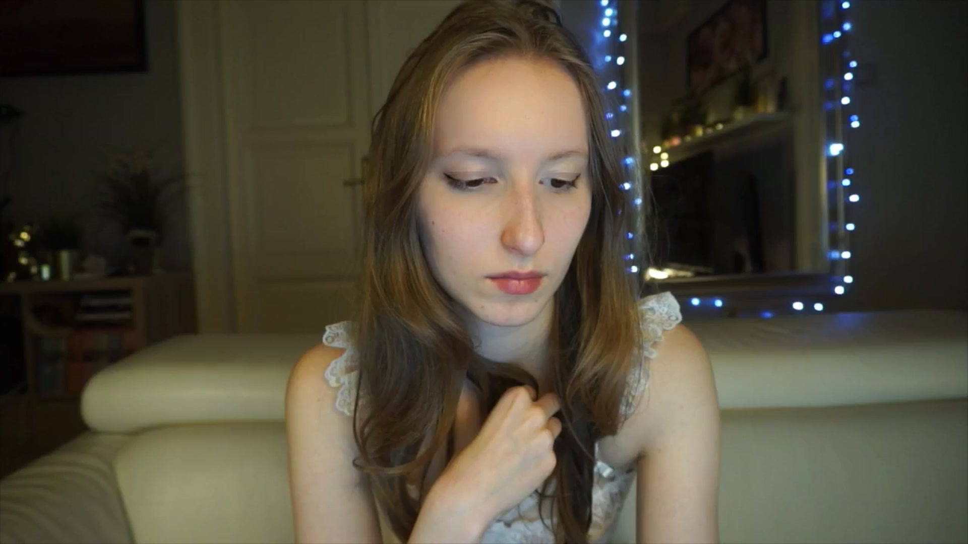 Gallery image thumbnail from Sw33t_g1rl's myfreecams stream on, 02/27/2026, 17:56 image 16 of 20
