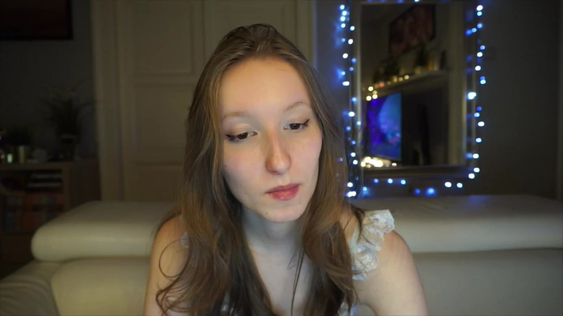 Gallery image thumbnail from Sw33t_g1rl's myfreecams stream on, 02/27/2026, 17:56 image 19 of 20