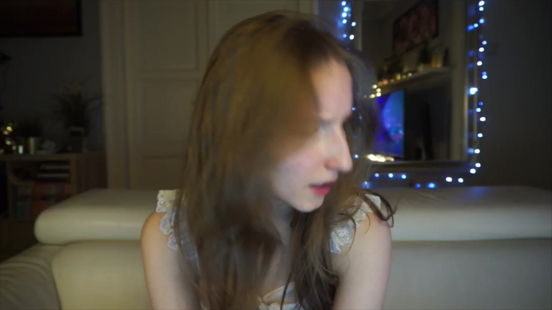 Gallery image thumbnail from Sw33t_g1rl's myfreecams stream on, 02/27/2026, 20:40 image 16 of 20