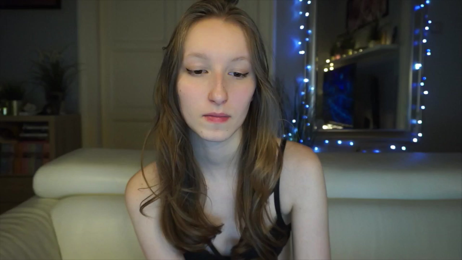 Gallery image thumbnail from Sw33t_g1rl's myfreecams stream on, 03/01/2026, 11:15 image 15 of 20