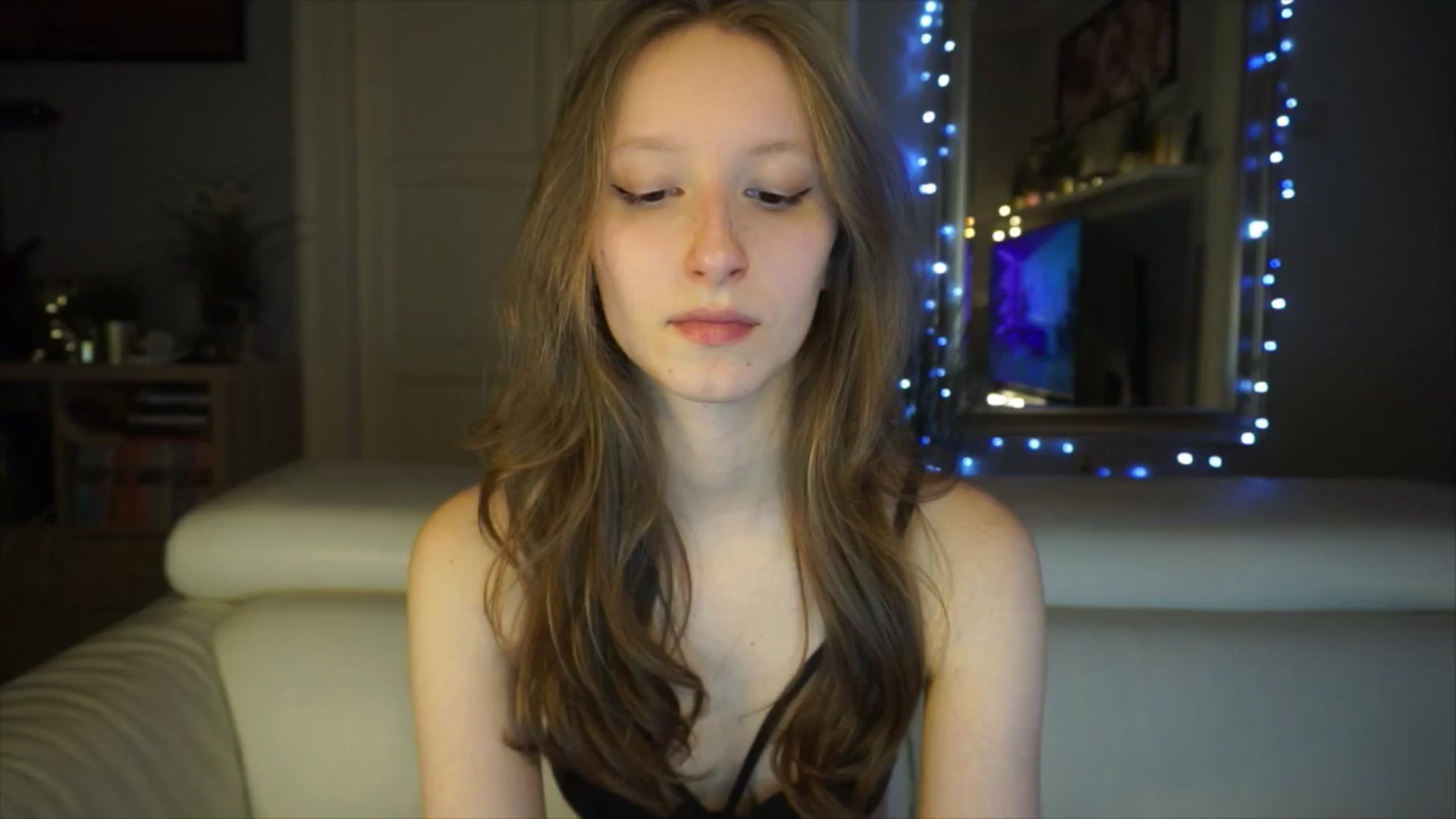 Gallery image thumbnail from Sw33t_g1rl's myfreecams stream on, 03/01/2026, 20:40 image 6 of 20