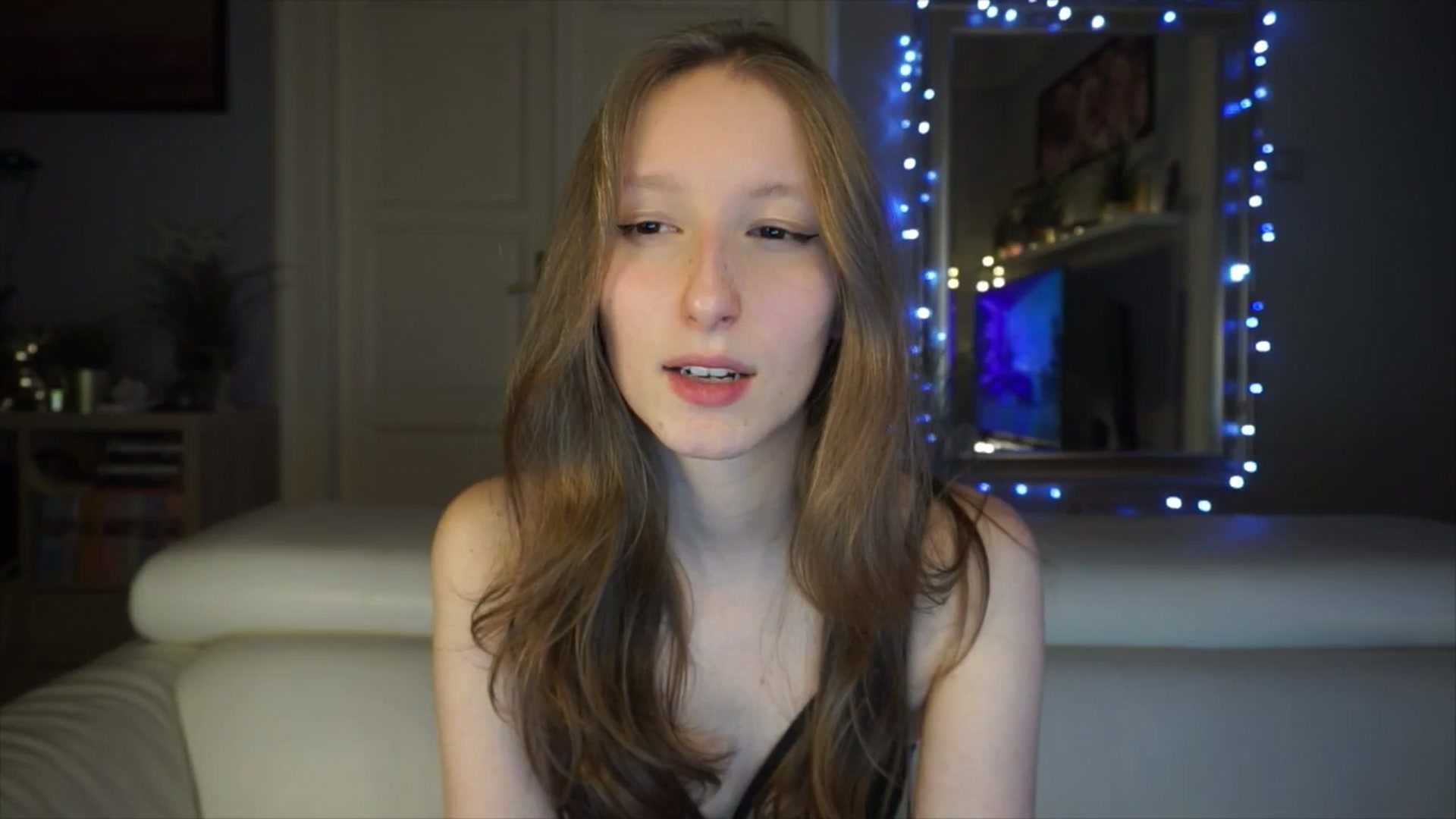 Gallery image thumbnail from Sw33t_g1rl's myfreecams stream on, 03/01/2026, 21:46 image 20 of 20