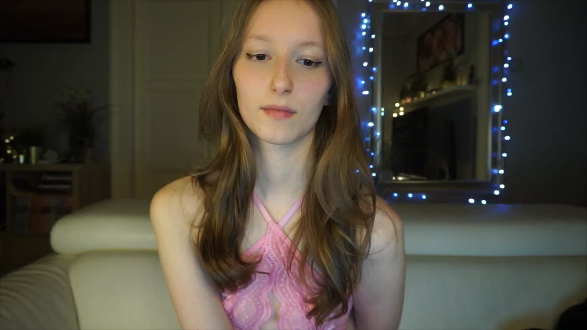 Gallery image thumbnail from Sw33t_g1rl's myfreecams stream on, 03/02/2026, 17:14 image 14 of 20
