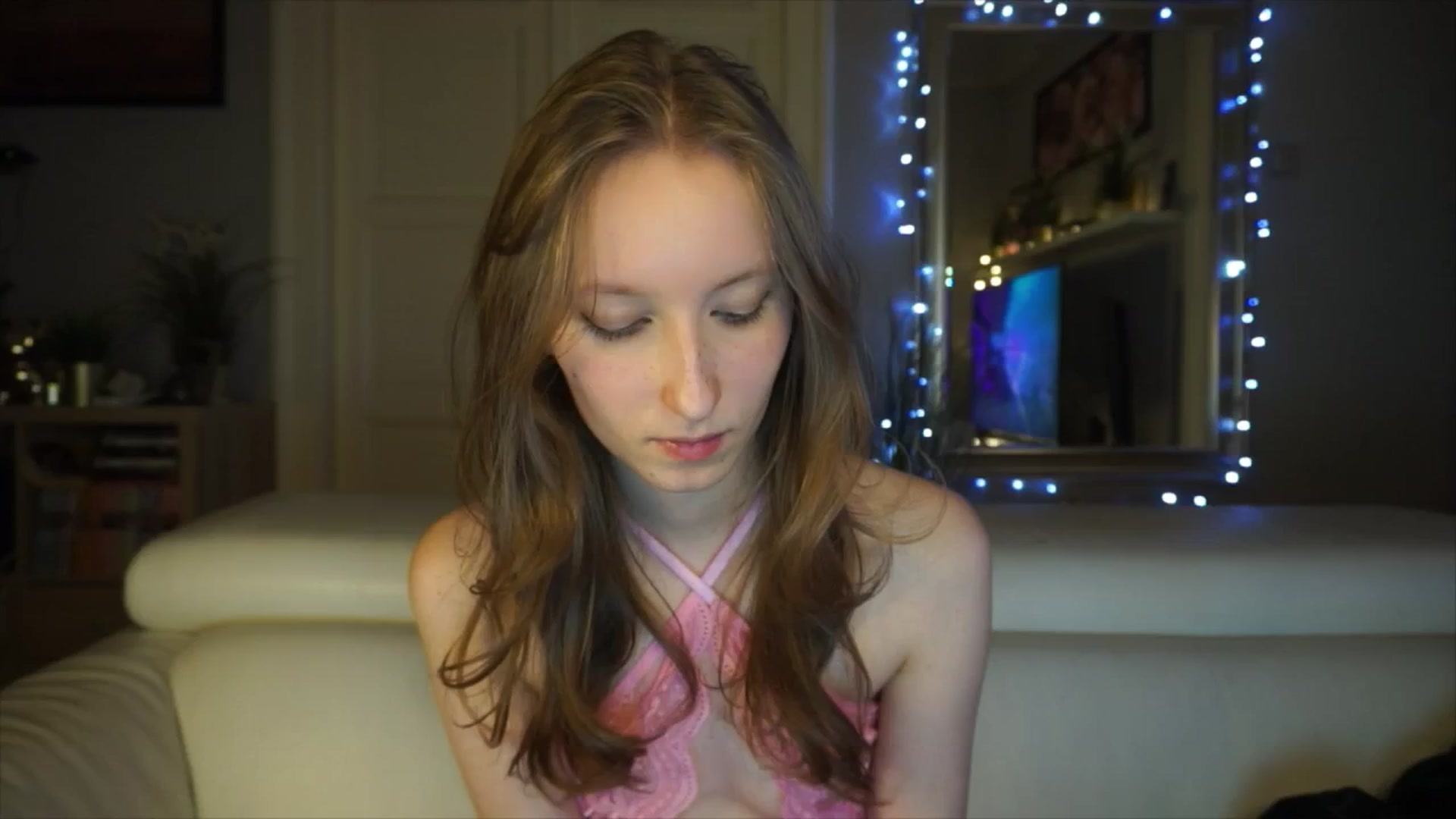 Gallery image thumbnail from Sw33t_g1rl's myfreecams stream on, 03/02/2026, 17:14 image 5 of 20