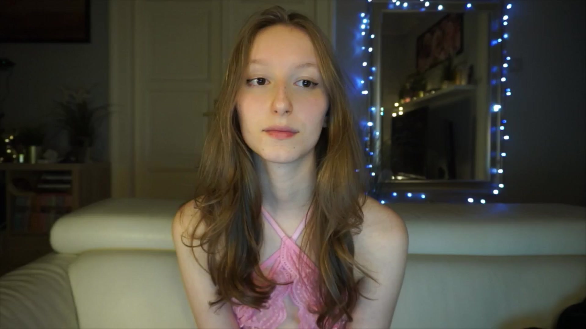 Gallery image thumbnail from Sw33t_g1rl's myfreecams stream on, 03/02/2026, 17:14 image 13 of 20