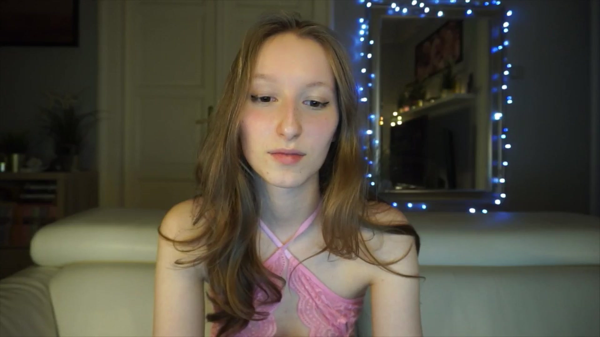 Gallery image thumbnail from Sw33t_g1rl's myfreecams stream on, 03/02/2026, 19:59 image 6 of 20