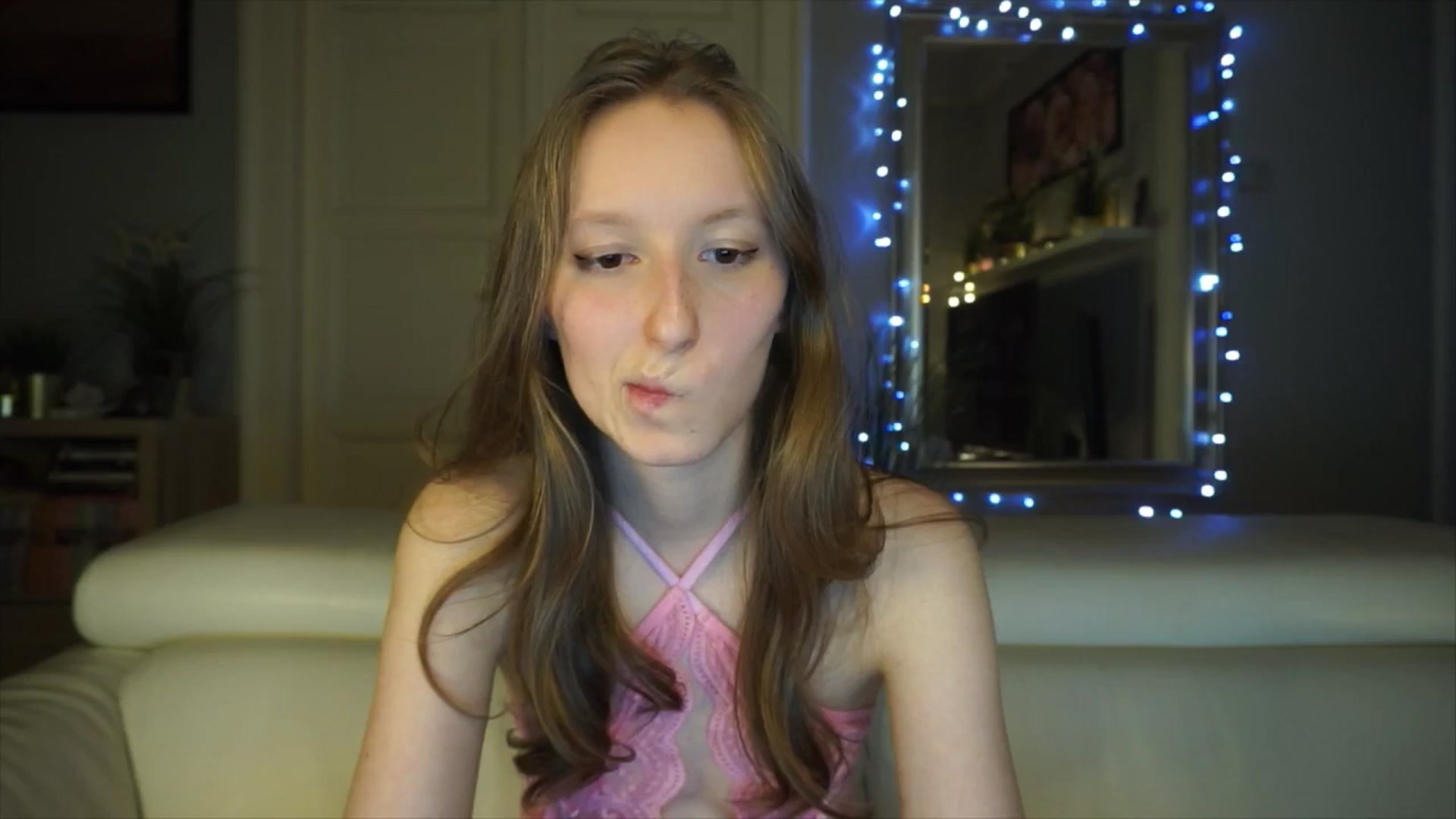 Gallery image thumbnail from Sw33t_g1rl's myfreecams stream on, 03/02/2026, 19:59 image 14 of 20