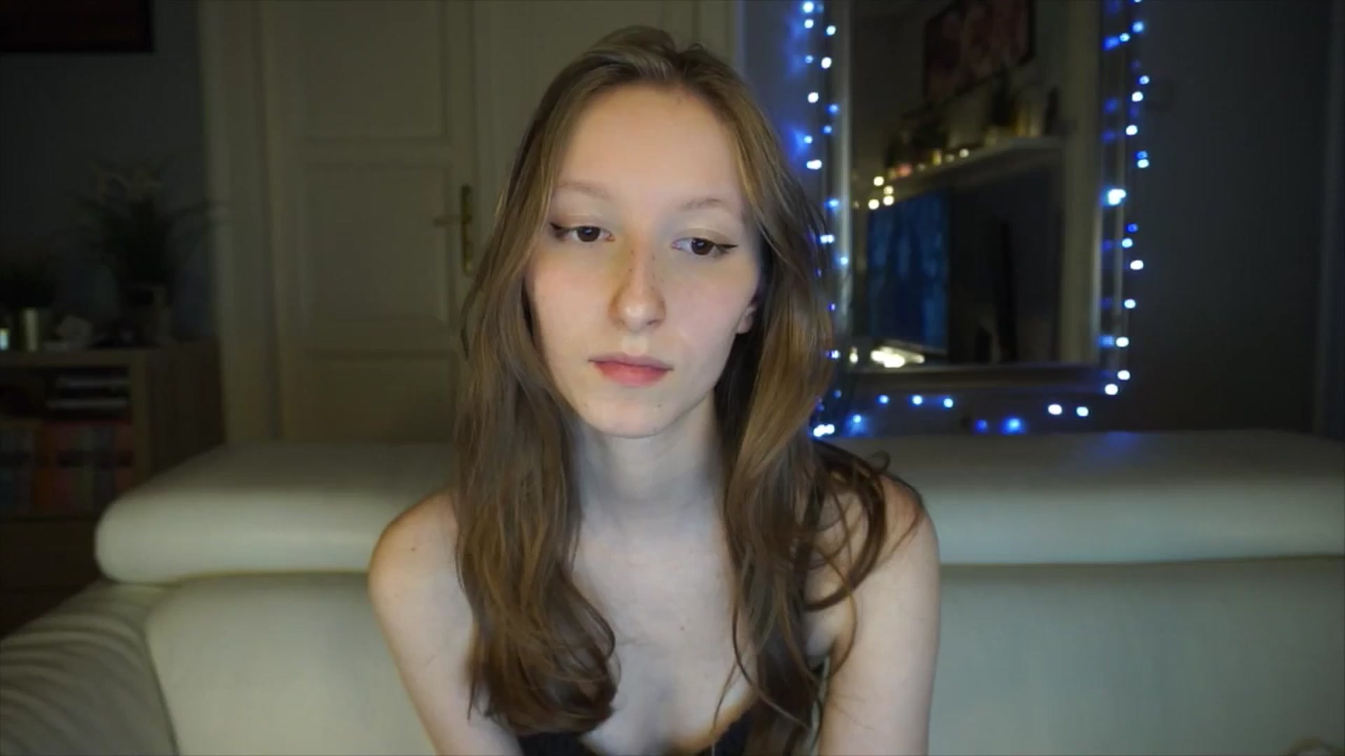 Gallery image thumbnail from Sw33t_g1rl's myfreecams stream on, 03/03/2026, 18:56 image 16 of 20