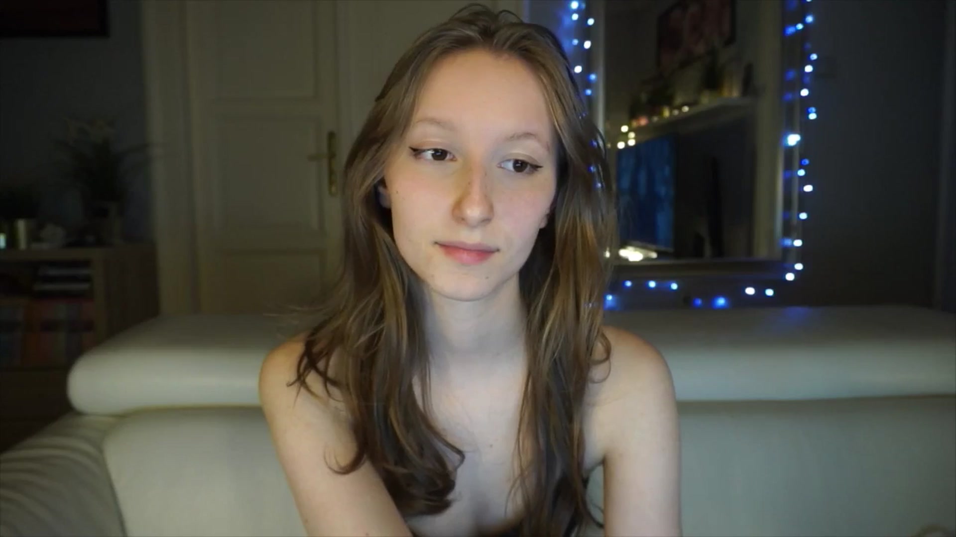 Gallery image thumbnail from Sw33t_g1rl's myfreecams stream on, 03/03/2026, 18:56 image 17 of 20