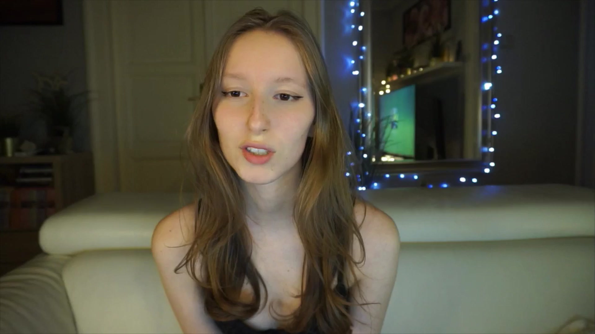 Gallery image thumbnail from Sw33t_g1rl's myfreecams stream on, 03/03/2026, 18:56 image 5 of 20