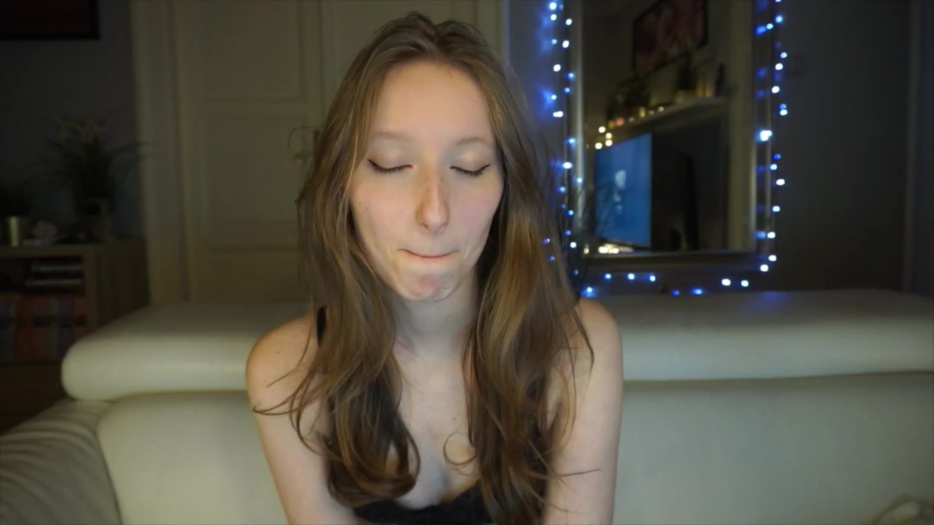 Gallery image thumbnail from Sw33t_g1rl's myfreecams stream on, 03/03/2026, 18:56 image 4 of 20