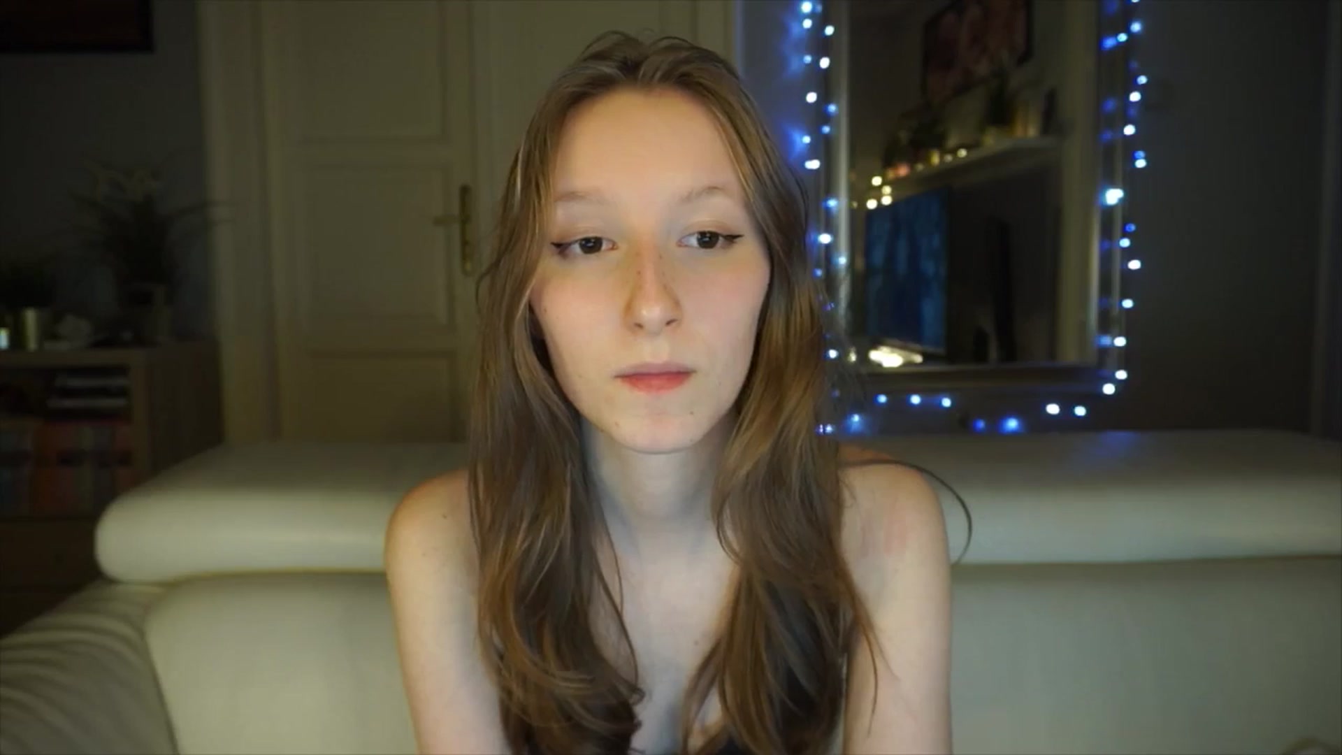 Gallery image thumbnail from Sw33t_g1rl's myfreecams stream on, 03/03/2026, 18:56 image 18 of 20