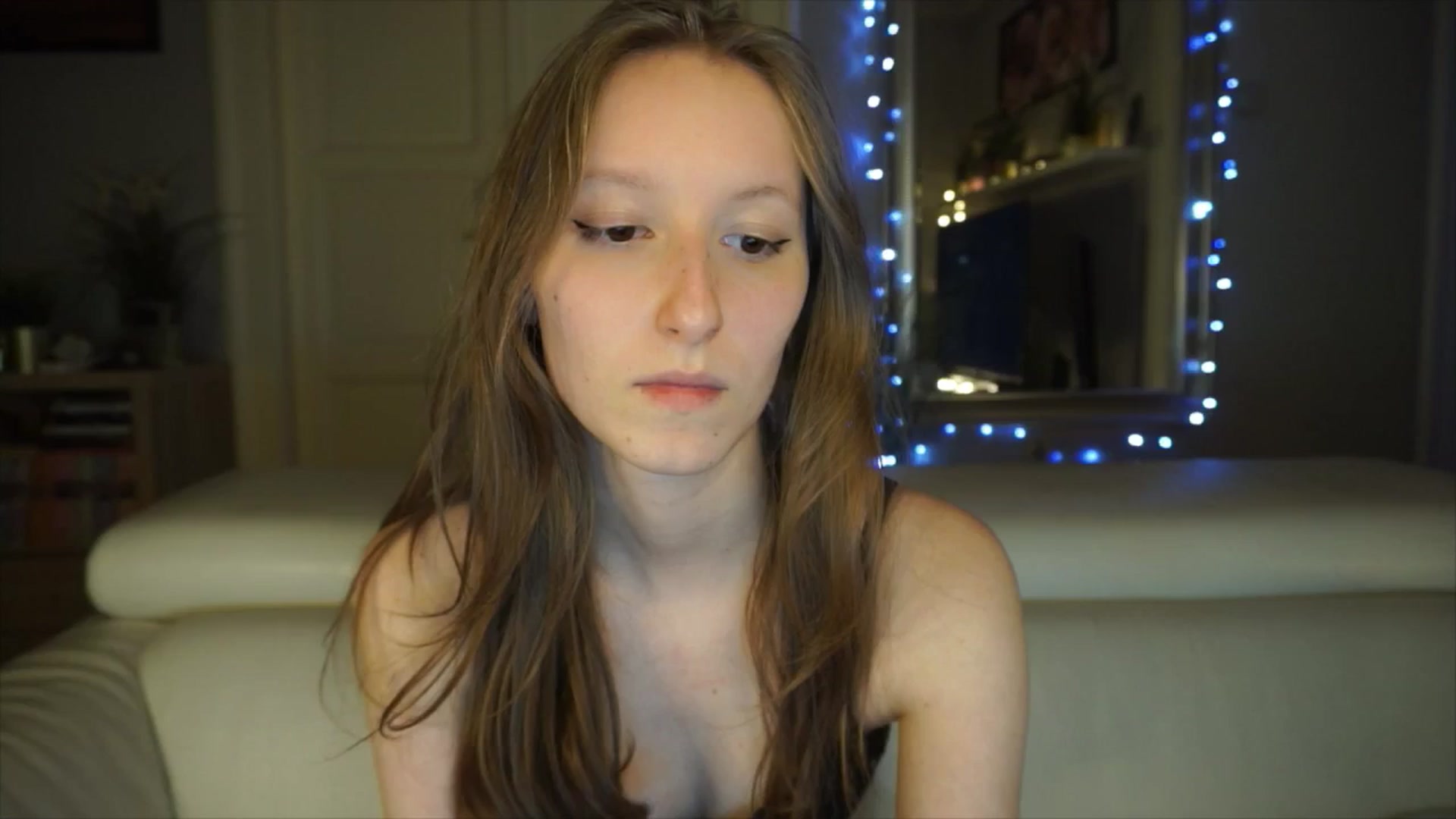 Gallery image thumbnail from Sw33t_g1rl's myfreecams stream on, 03/03/2026, 20:53 image 16 of 20