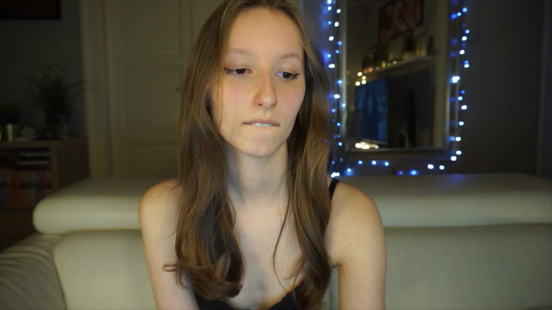 Gallery image thumbnail from Sw33t_g1rl's myfreecams stream on, 03/03/2026, 20:53 image 13 of 20