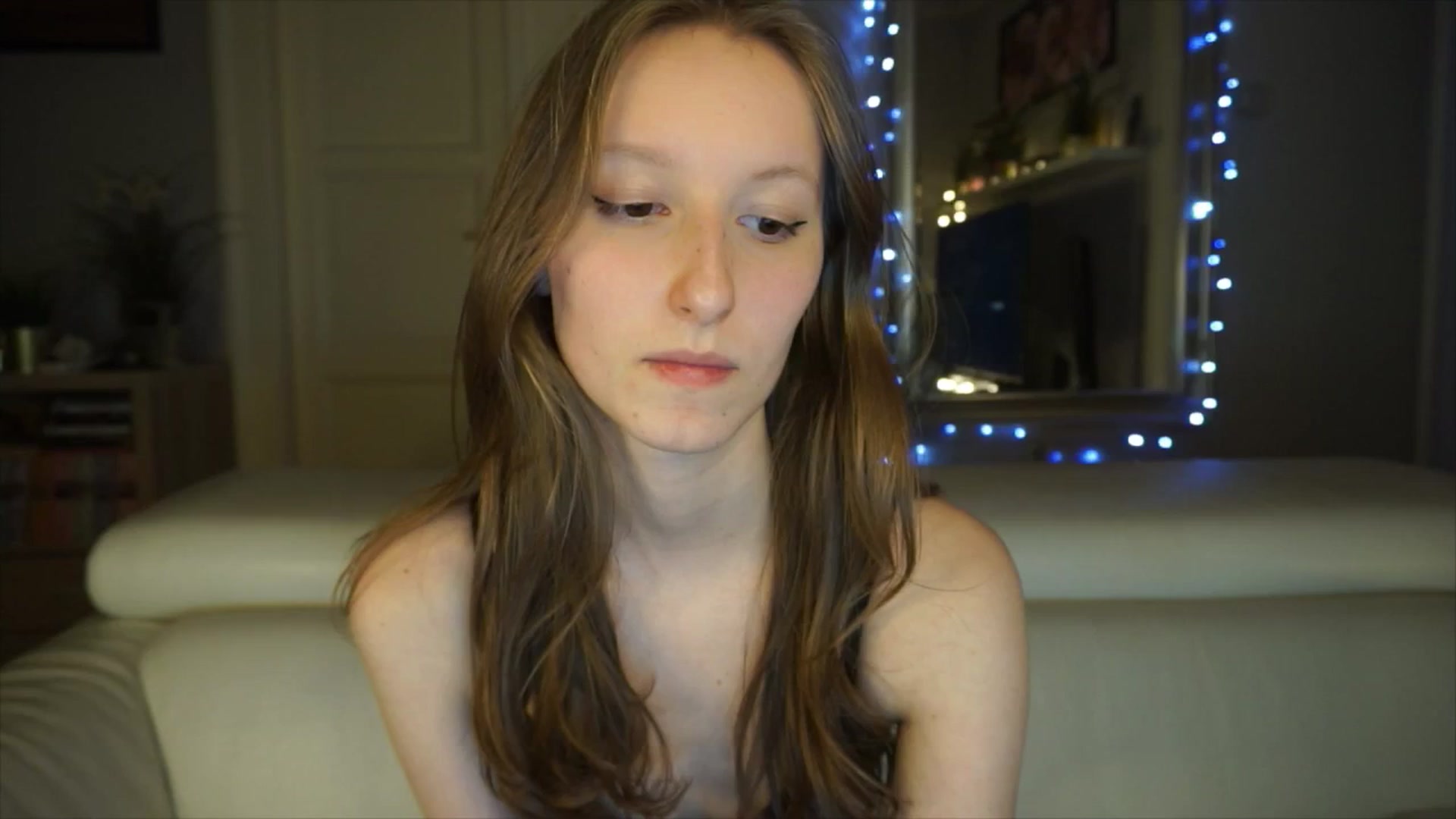 Gallery image thumbnail from Sw33t_g1rl's myfreecams stream on, 03/03/2026, 20:53 image 19 of 20