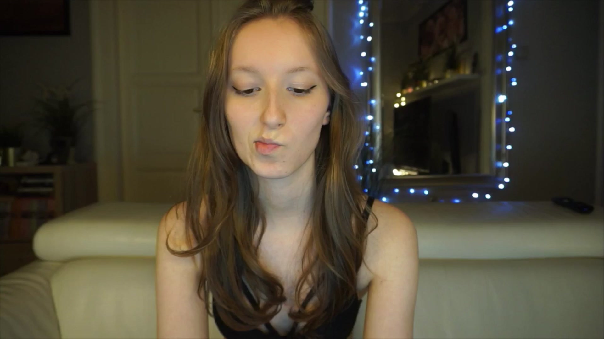 Gallery image thumbnail from Sw33t_g1rl's myfreecams stream on, 03/06/2026, 19:57 image 8 of 20