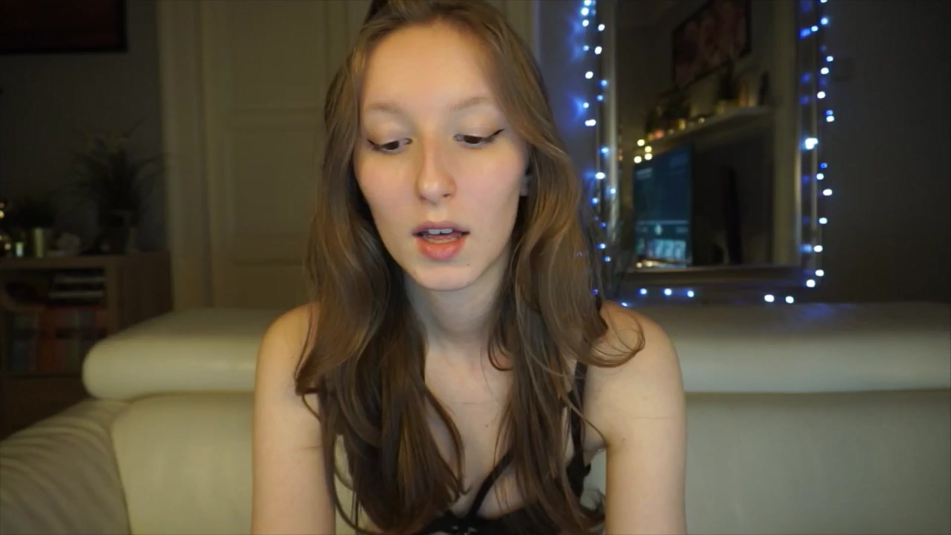 Gallery image thumbnail from Sw33t_g1rl's myfreecams stream on, 03/06/2026, 20:18 image 6 of 20