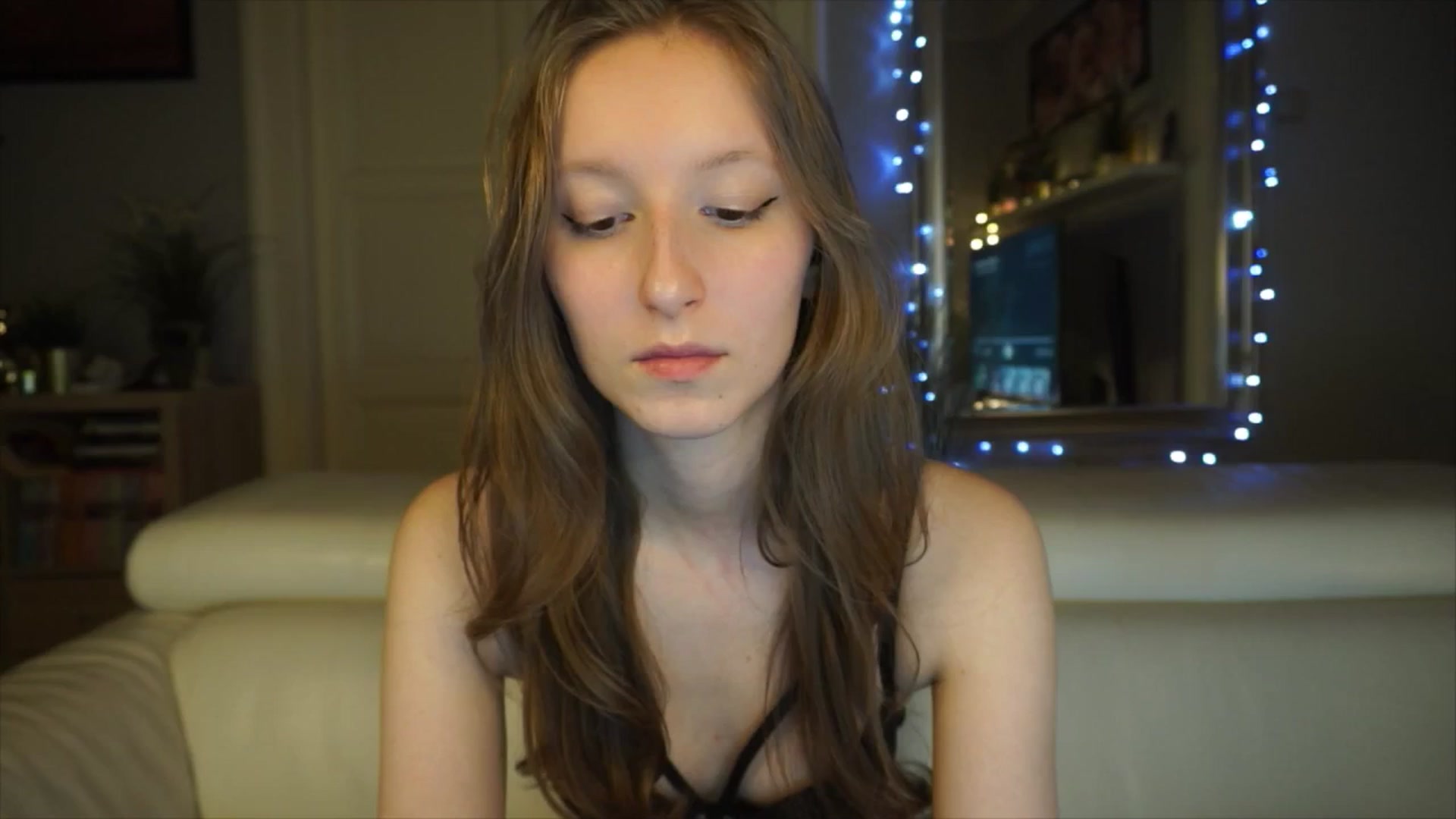 Gallery image thumbnail from Sw33t_g1rl's myfreecams stream on, 03/06/2026, 20:18 image 5 of 20