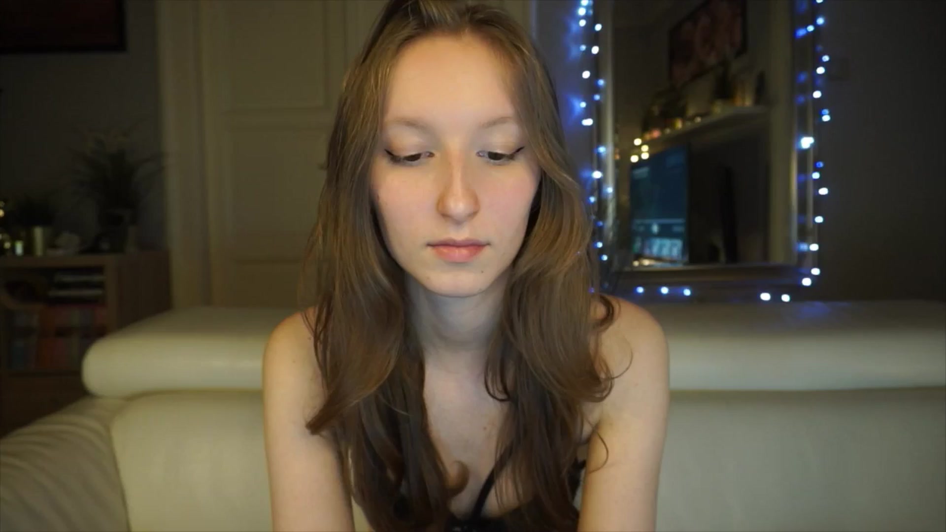 Gallery image thumbnail from Sw33t_g1rl's myfreecams stream on, 03/06/2026, 20:18 image 12 of 20