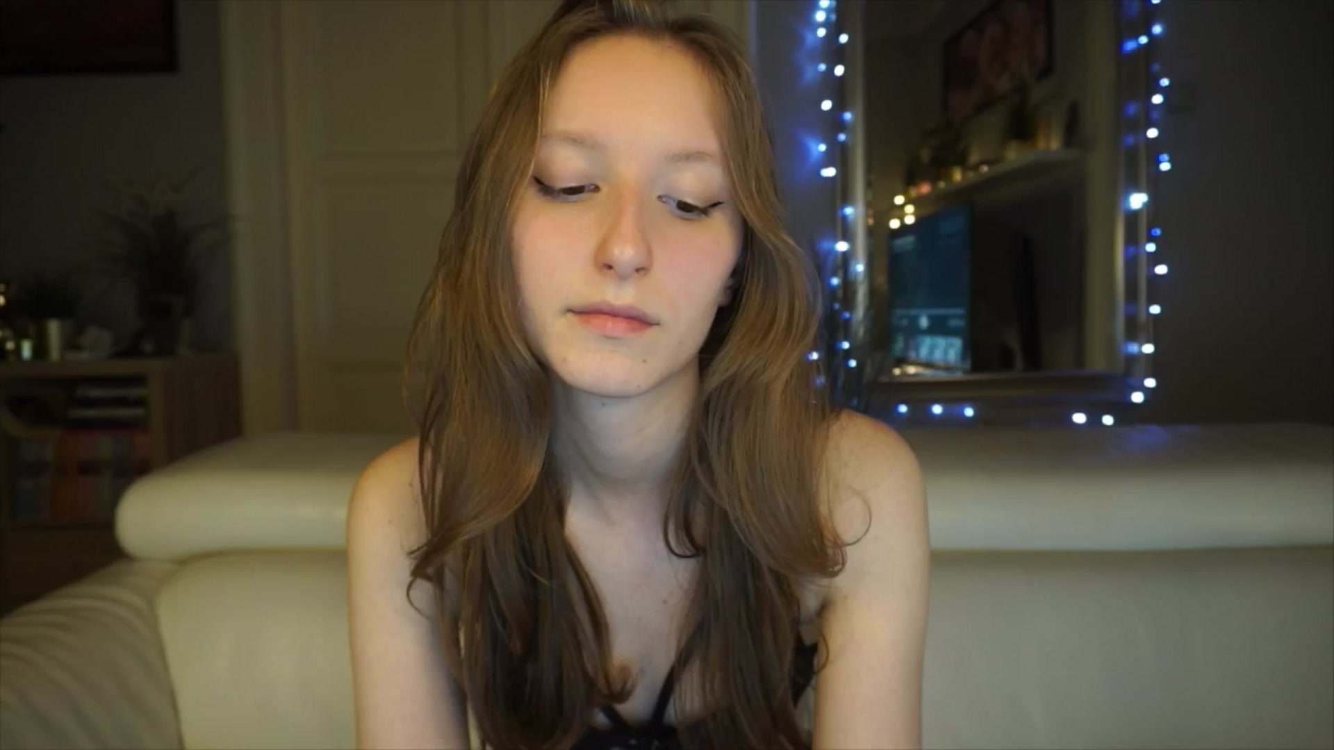 Gallery image thumbnail from Sw33t_g1rl's myfreecams stream on, 03/06/2026, 20:18 image 10 of 20