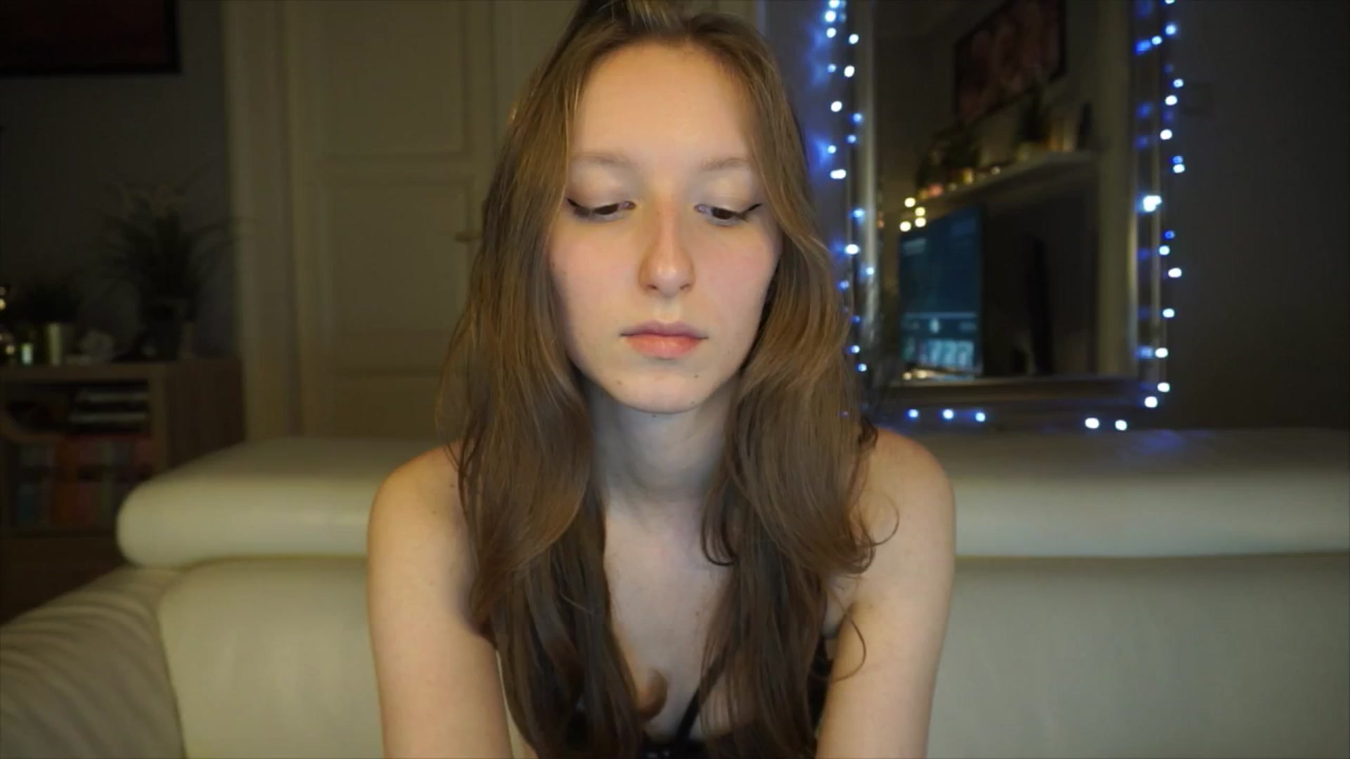 Gallery image thumbnail from Sw33t_g1rl's myfreecams stream on, 03/06/2026, 20:18 image 11 of 20