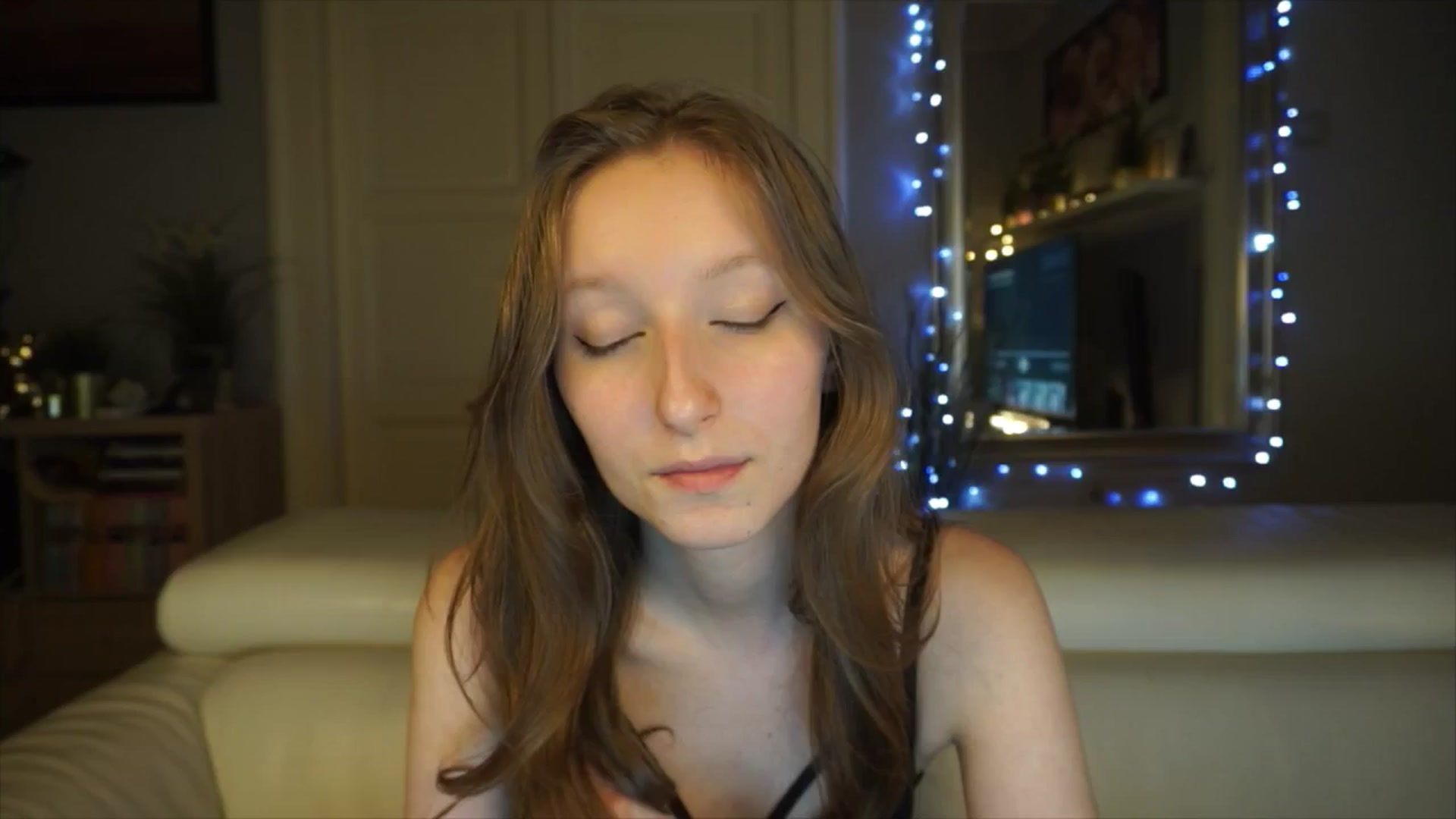 Gallery image thumbnail from Sw33t_g1rl's myfreecams stream on, 03/06/2026, 20:18 image 17 of 20