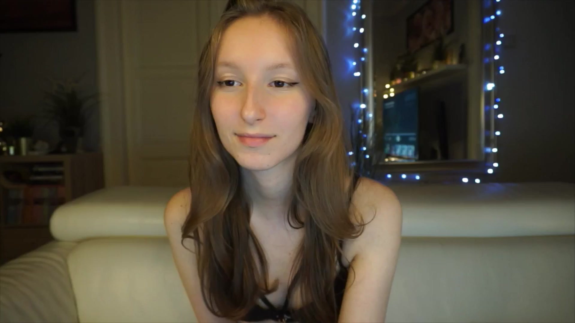 Gallery image thumbnail from Sw33t_g1rl's myfreecams stream on, 03/06/2026, 20:18 image 9 of 20