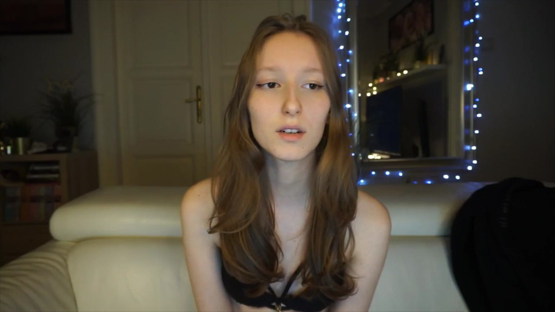 Gallery image thumbnail from Sw33t_g1rl's myfreecams stream on, 03/07/2026, 17:23 image 2 of 20