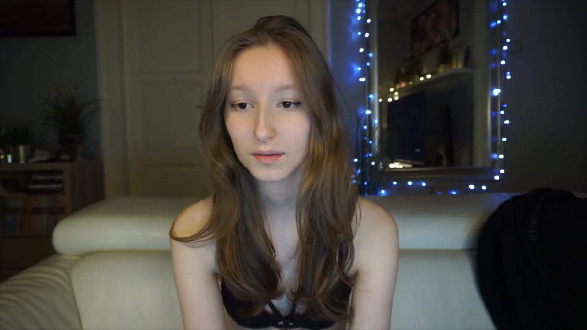 Gallery image thumbnail from Sw33t_g1rl's myfreecams stream on, 03/07/2026, 17:23 image 3 of 20