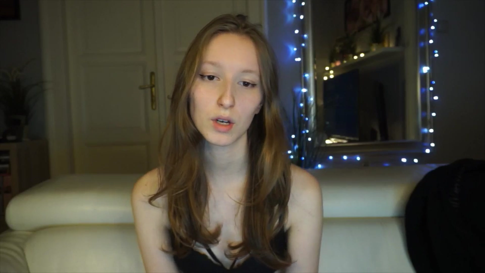 Gallery image thumbnail from Sw33t_g1rl's myfreecams stream on, 03/07/2026, 17:23 image 7 of 20