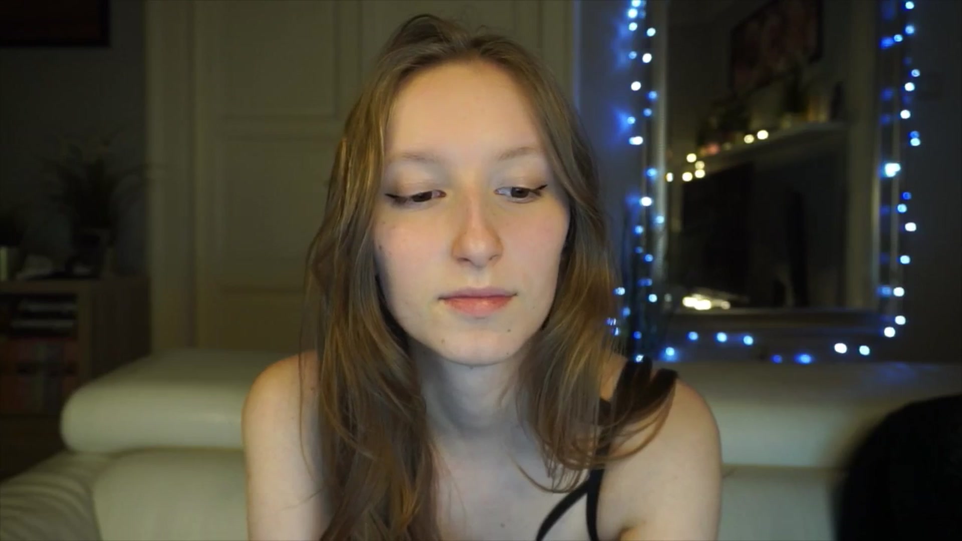 Gallery image thumbnail from Sw33t_g1rl's myfreecams stream on, 03/07/2026, 19:46 image 16 of 20
