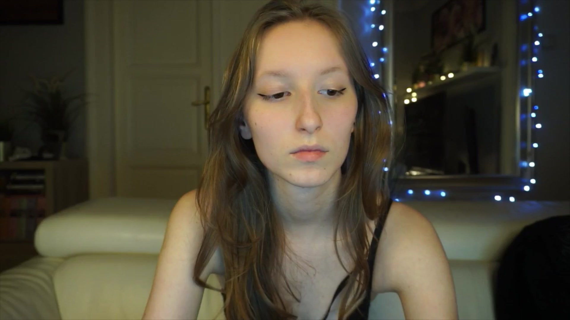 Gallery image thumbnail from Sw33t_g1rl's myfreecams stream on, 03/07/2026, 19:46 image 17 of 20