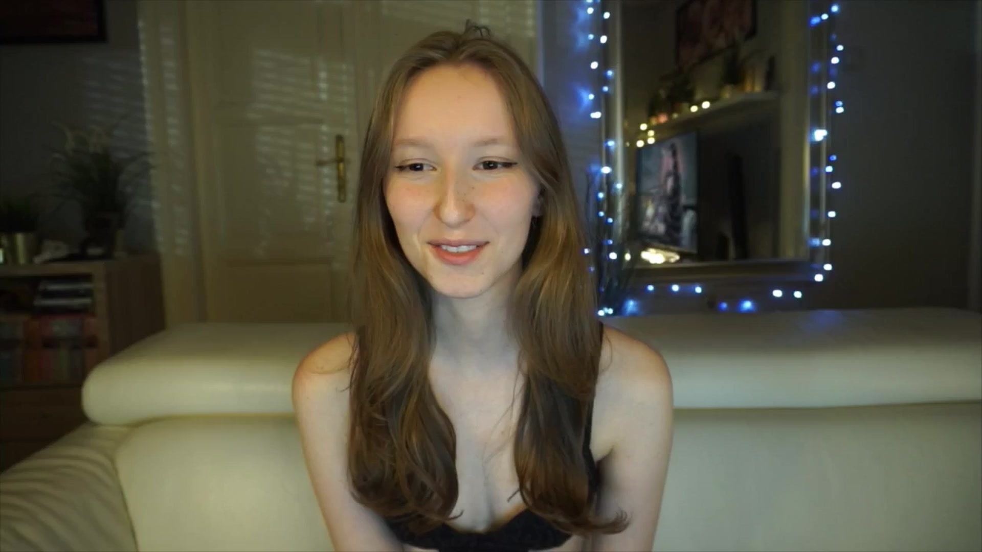 Gallery image thumbnail from Sw33t_g1rl's myfreecams stream on, 03/08/2026, 15:27 image 20 of 20